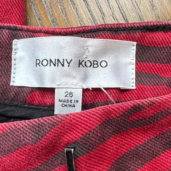 Ronny Kobo Zebra Print Pants - Picture 4 of 5